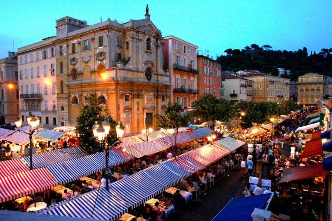 En Bord De * Nizza