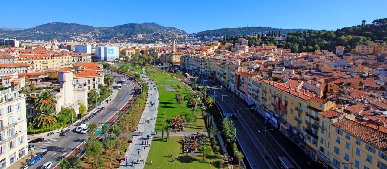 En Bord De * Nizza